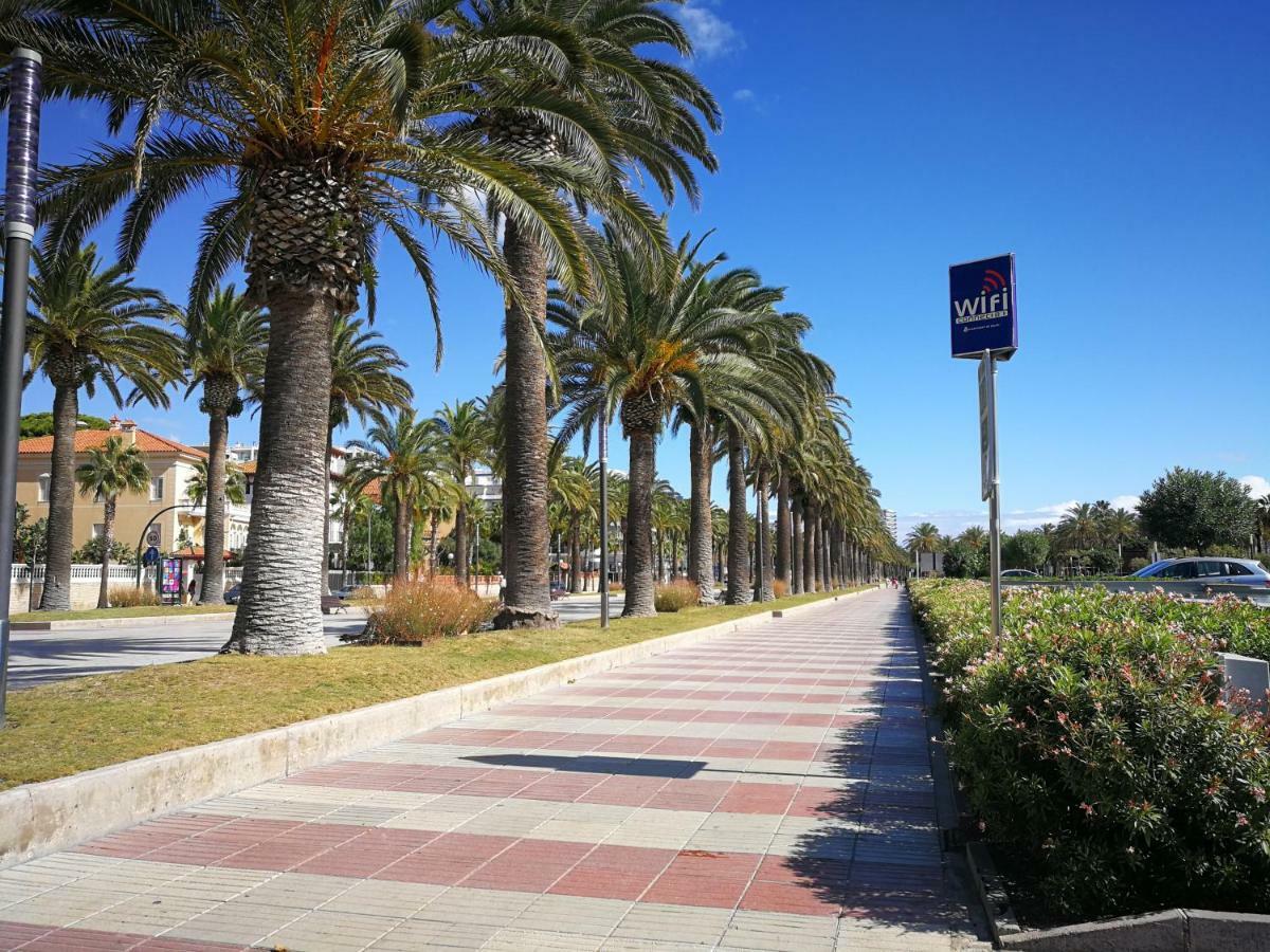 Apartment In Salou, Escaladei Eksteriør billede